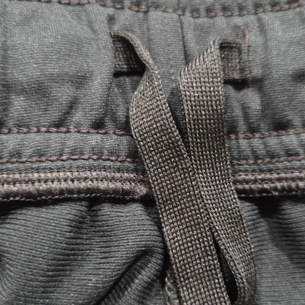 Under Armour Rival Knit Pants Mens XL Black White Track Athletic Performance NEW